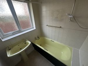 Photo 30- click for photo gallery